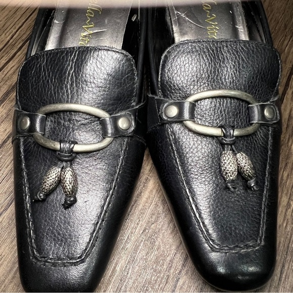 BELLA VITA Size 6.5M Black Leather Open Back Mule Slip On. Buckle Tassle Detail - Picture 4 of 9